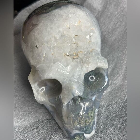 Large MOSS AGATE SKULL Crystal